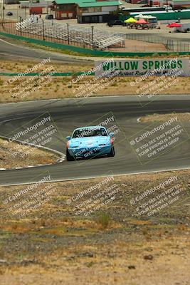 media/May-31-2025-CalClub SCCA (Sat) [[2c1a04e1ee]]/Qualifying/Group 5/Turn 4/